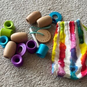 Lovevery Colorful Wooden lacing Bead Set with Bag